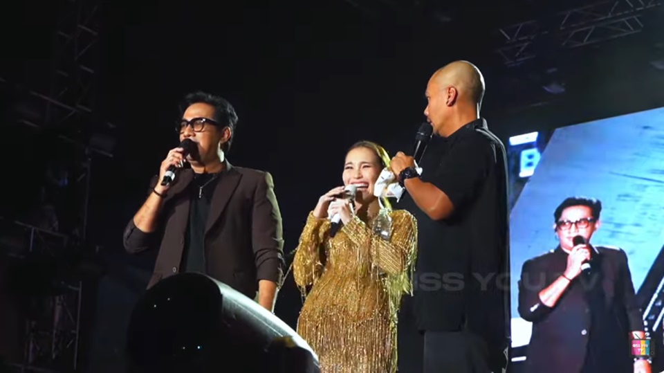 Wendi Ngelawak di Konser Ayu